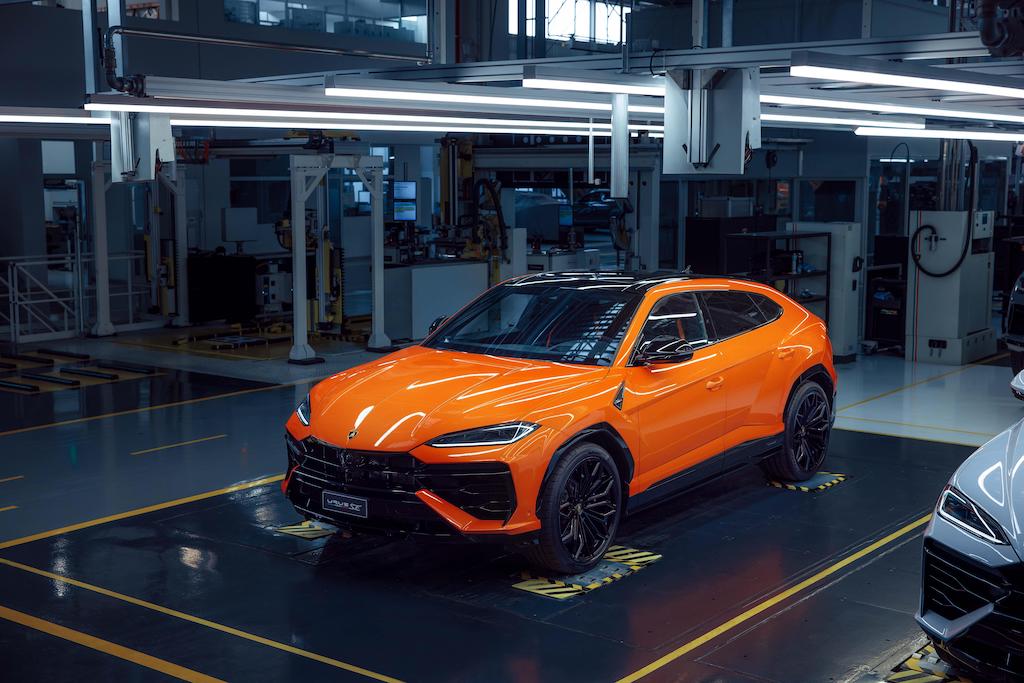 Lamborghini Urus SE - SUV Plug-in Hybrid có giá gần 14,8 tỷ đồng tại Việt Nam