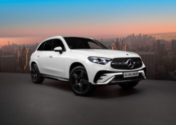 Mercedes-Benz GLC 350e – SUV PHEV giá 2,999 tỷ đồng
